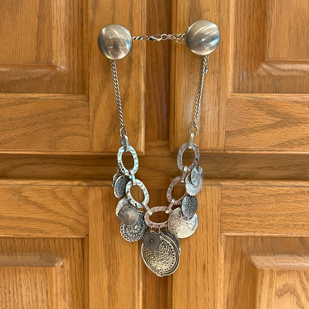 Fun Vintage Style Necklace